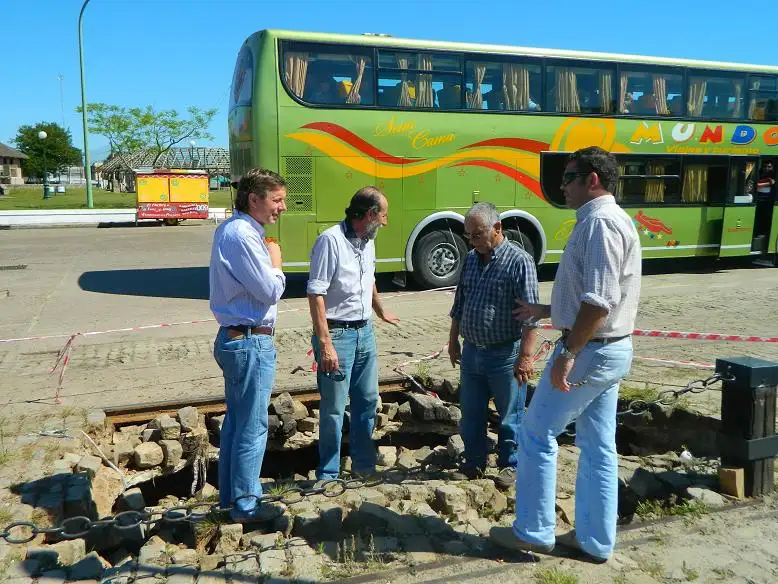 Investigan el hundimiento del Paseo del Puerto