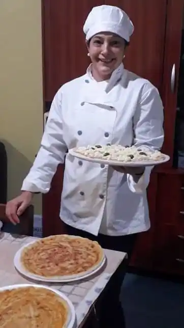 Marina produce comida por encargue para todos los fines de semana   