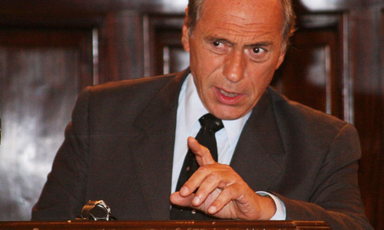Linchamientos: Para Zaffaroni son "homicidios calificados"