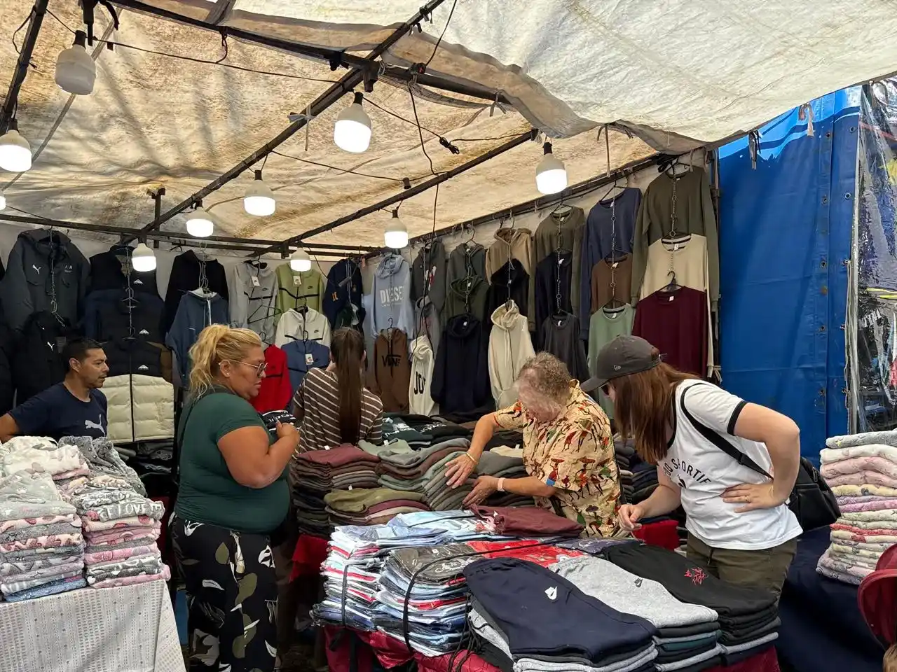 feria mercantil 03-04-26 - 6