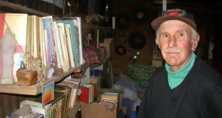 Casa y biblioteca para el Ciruja de las Letras