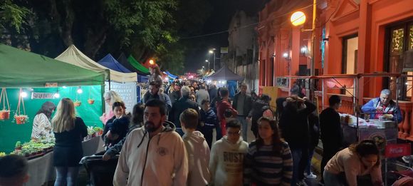 Así será la Fiesta de la Naranja frente al Municipio y la plaza, con Raly Barrionuevo y el Toro Quevedo