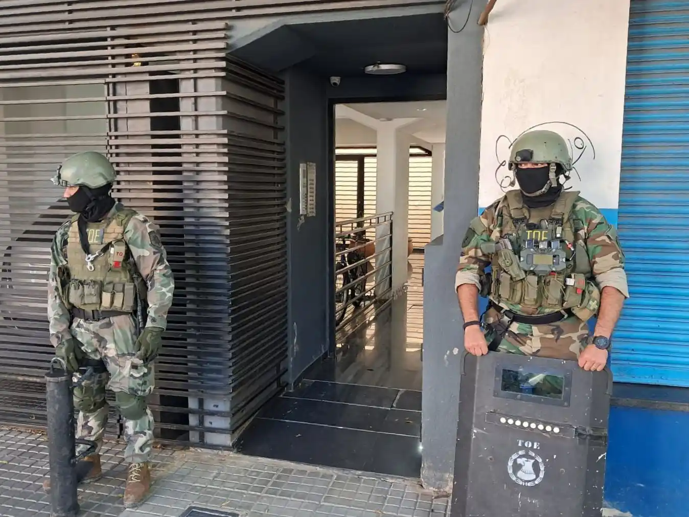 Detuvieron a la novia de un miembro de Los Menores en barrio Luis Agote