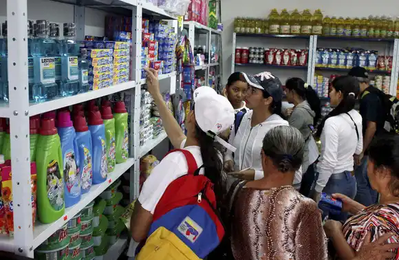 Venezolanos comienzan a sufrir el CAOS pre reconversión monetaria