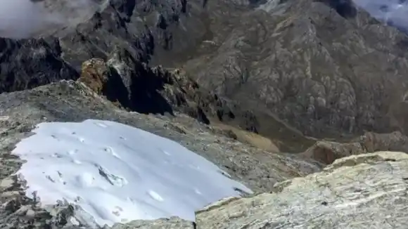 Aplican técnica desesperada para tratar del salvar el ÚLTIMO GLACIAR DE VENEZUELA