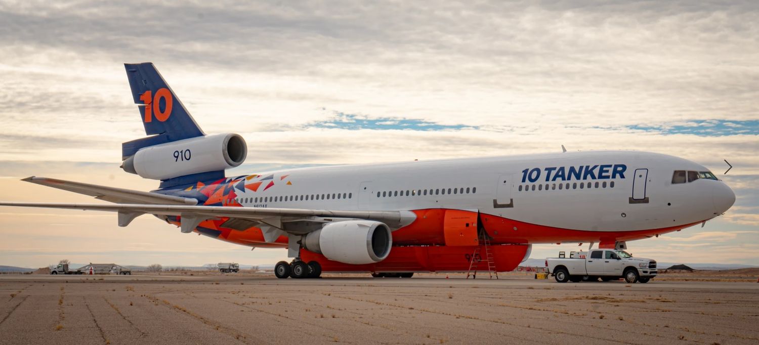 Lucha contra el fuego: 10 Tanker renueva los colores de sus DC-10