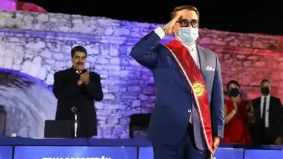 LACAVA LE RONCA en la cueva a Maduro: lidera las encuestas desde hace 6 meses