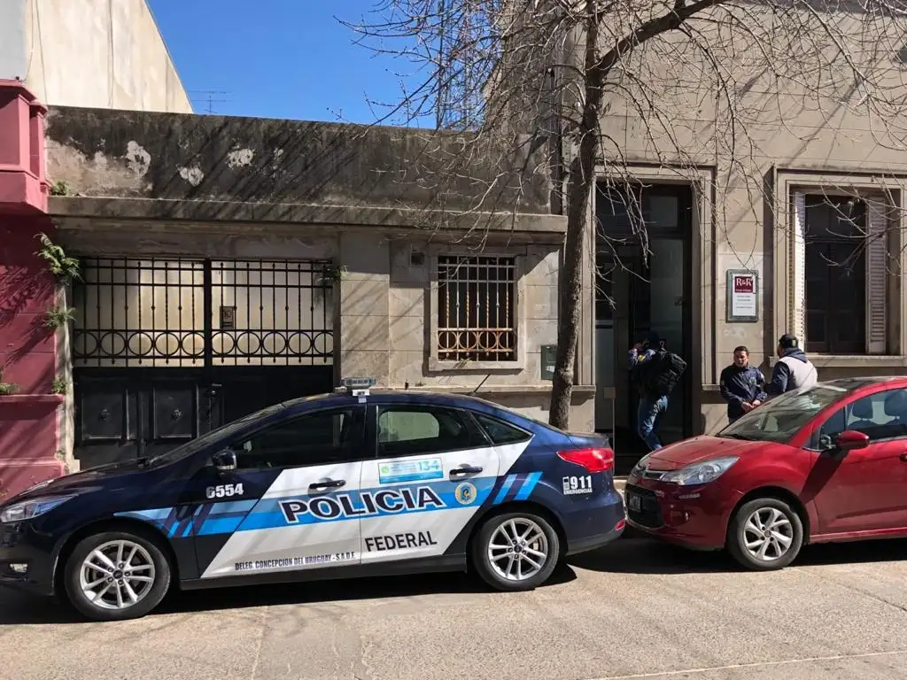 Allanaron un estudio contable por una causa vinculada al Cuit de Cristina Fernández