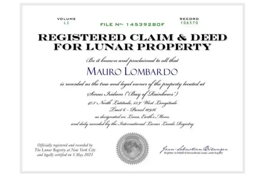 El cantante mostró el certificado que le dieron por la transacción.