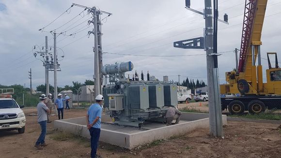 Las cooperativas eléctricas piden aumentar la luz para abonar una deuda “billonaria”