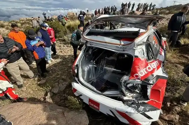 Tragedia en el Rally de Córdoba: un espectador murió tras el vuelco de un auto