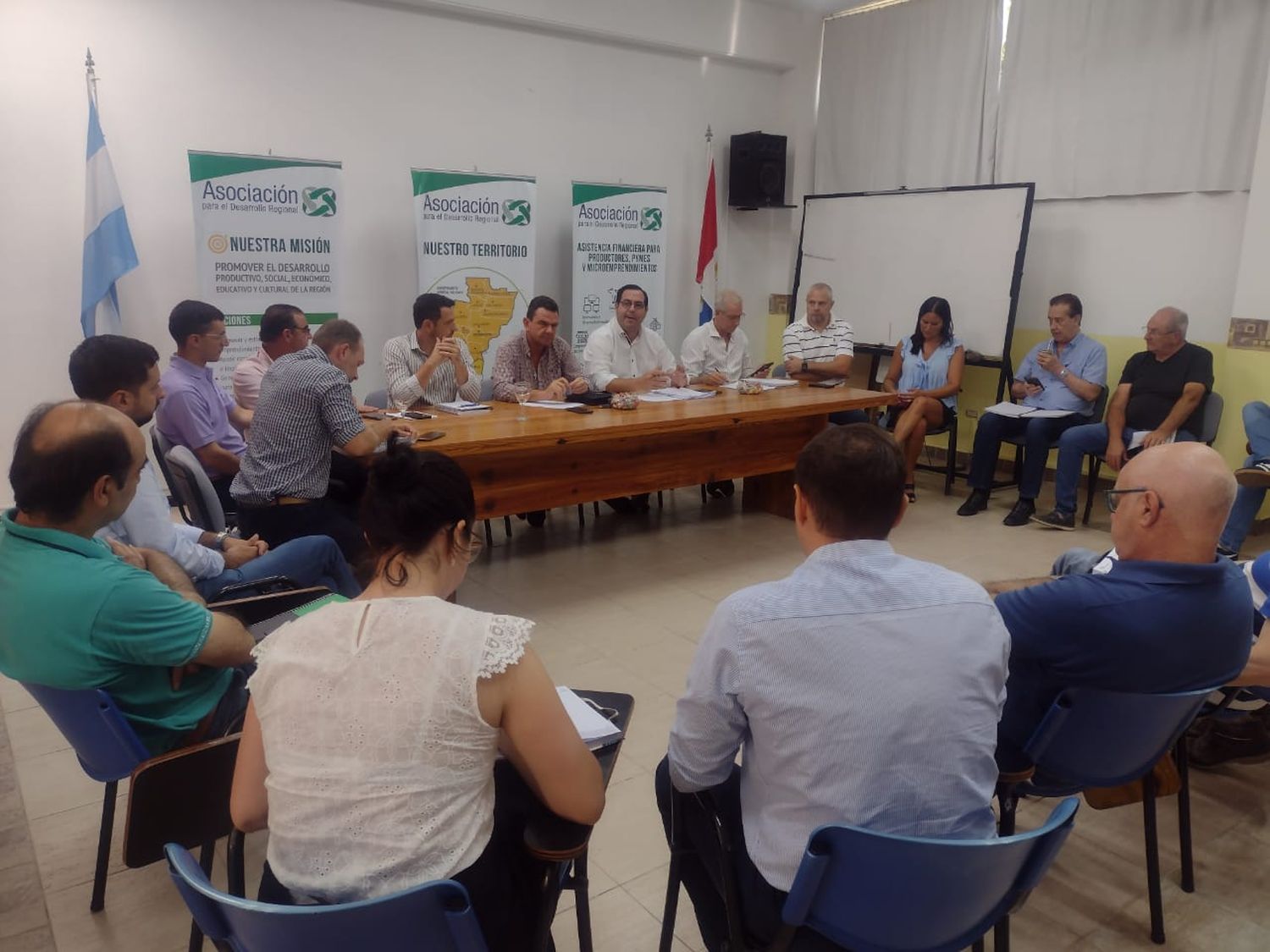 Se reunió la Asociación para el Desarrollo Regional por la continuidad de los vuelos entre Reconquista y Buenos Aires