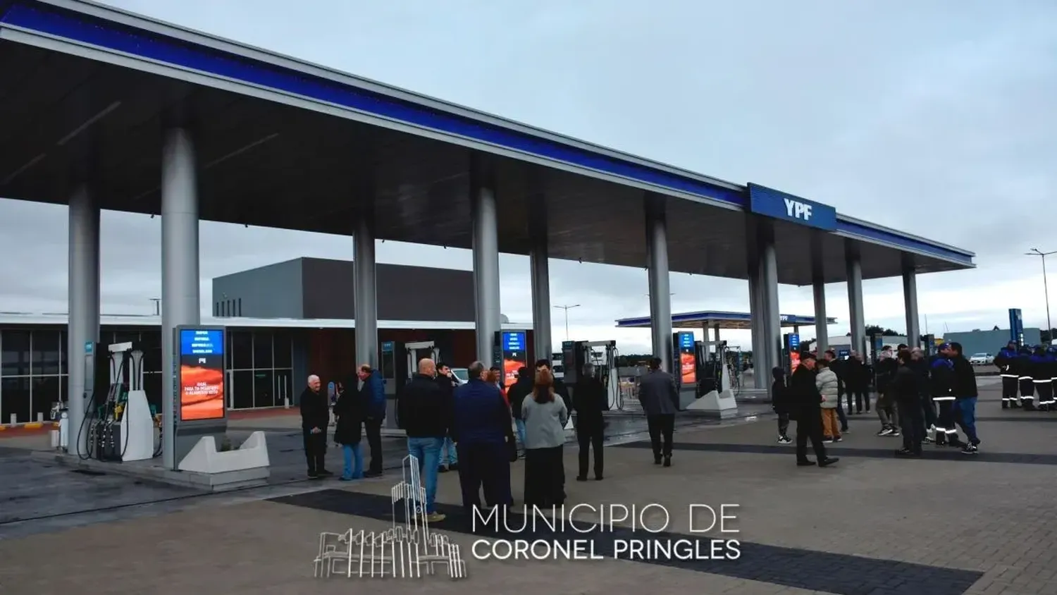 YPF vuelve a Coronel Pringles con la estación de servicio más moderna del país: inauguran con 32 nuevos empleos