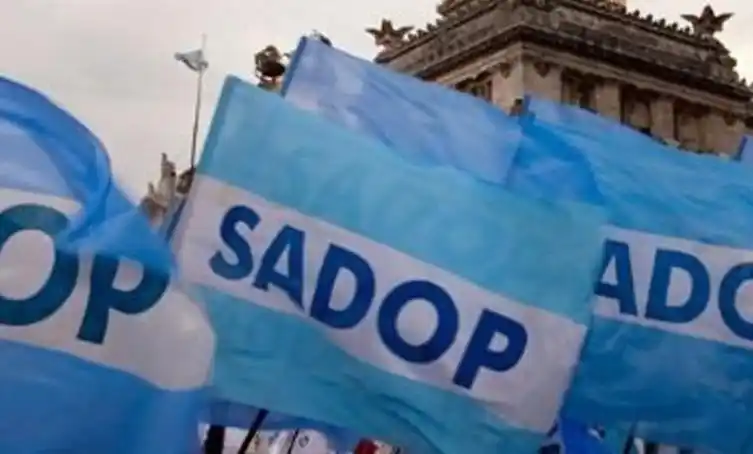 Docentes de Sadop están incluidos en el aumento por decreto para los privados