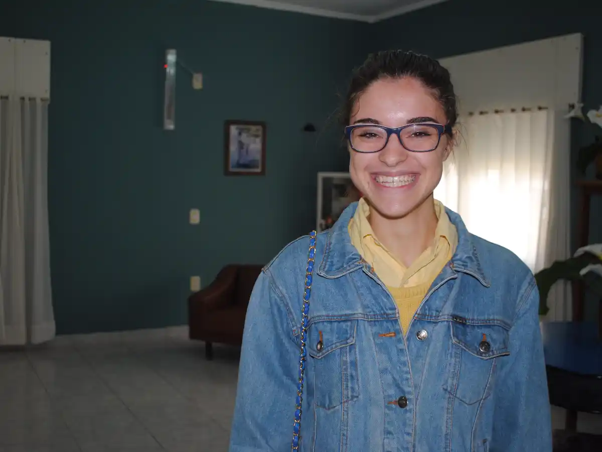 Joven italiana vive la cultura argentina en La Francia           