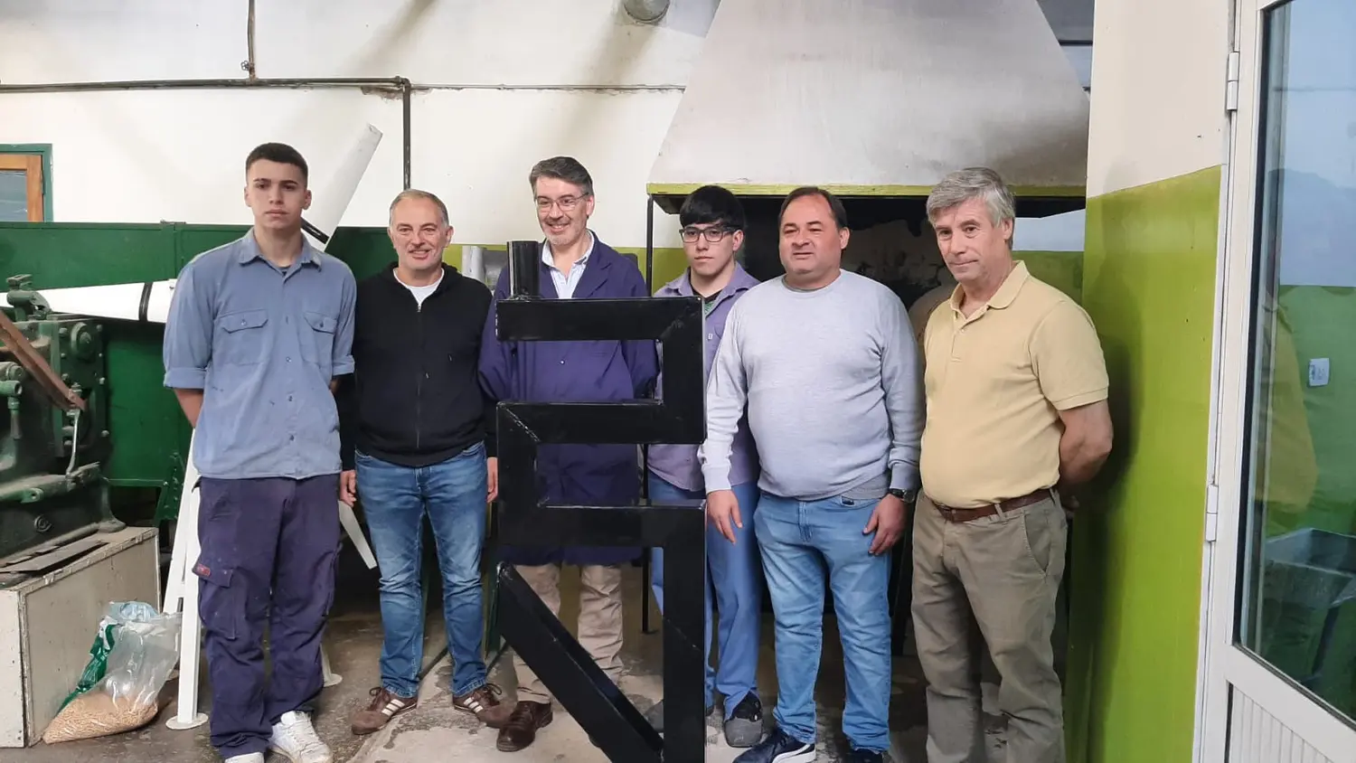 Presentaron las estufas ecológicas que construyen en la Escuela Técnica