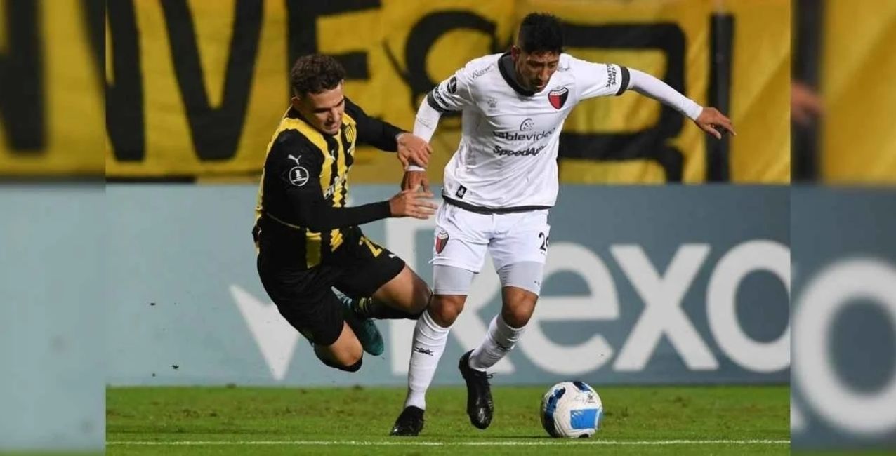 Colón perdió ante Peñarol, pero clasificó puntero en su grupo