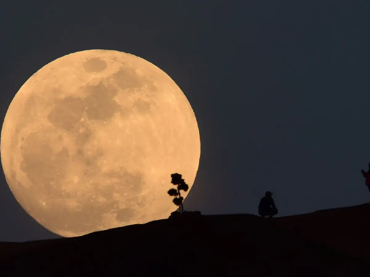 La súper Luna que se verá el martes será más grande y brillante que la de enero