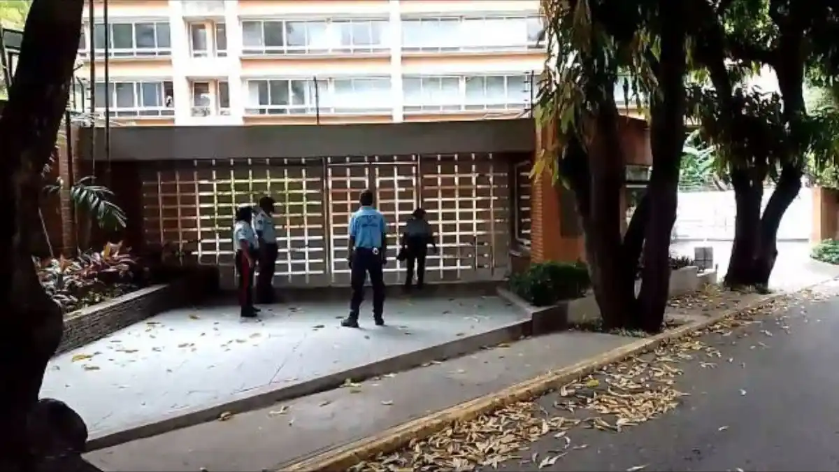 UNA DE LAS VÍCTIMAS era directora de SenosAyuda: identifican los cuerpos hallados en apartamento en Los Chorros