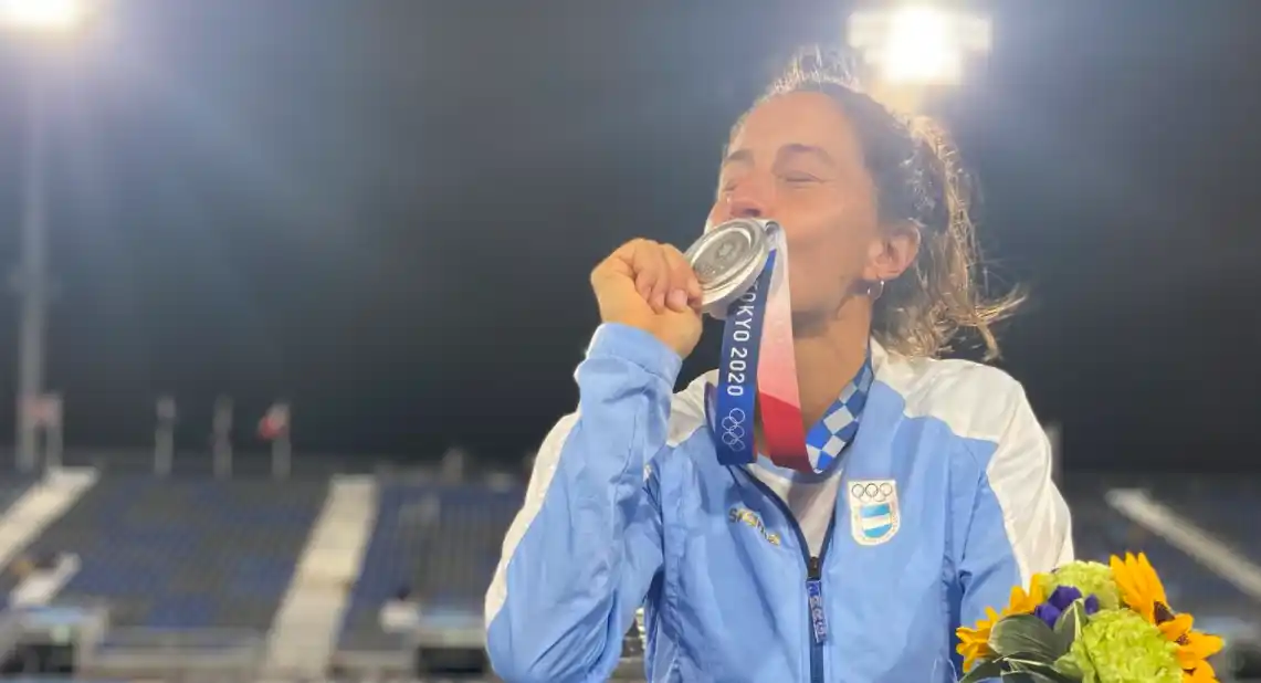 Extorsionan a la leona Sofía Maccari para devolverle su medalla olímpica robada