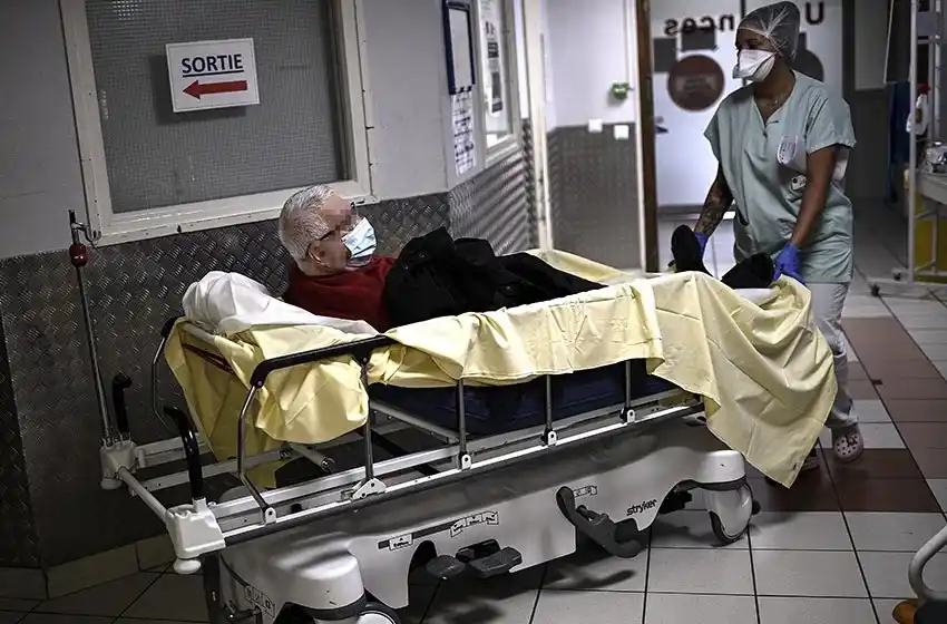 En Europa endurecen los controles para controlar las nuevas cepas de coronavirus