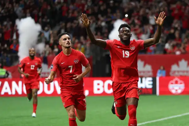 Alphonso Davies, el destacado.