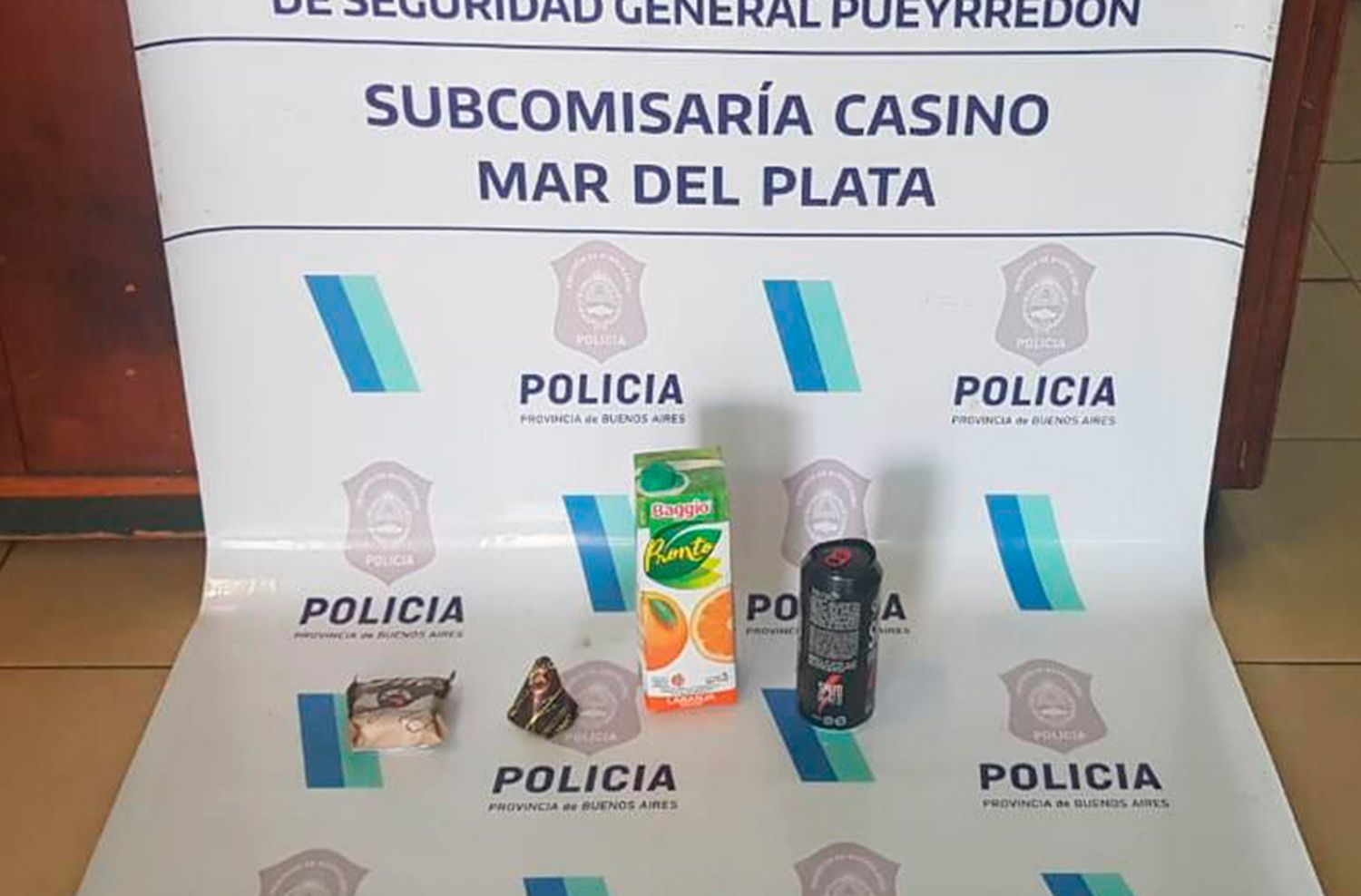 Ningún juego de niños: seis menores robaron a un joven en pleno centro