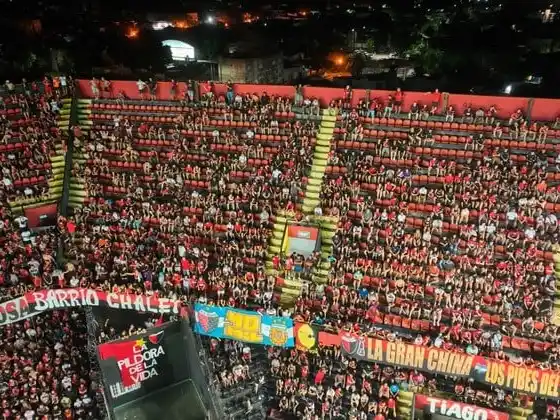 Ecos de la reunión de dirigentes sabaleros: formaron un grupo de apoyo para Colón y esperan llenar la cancha el domingo