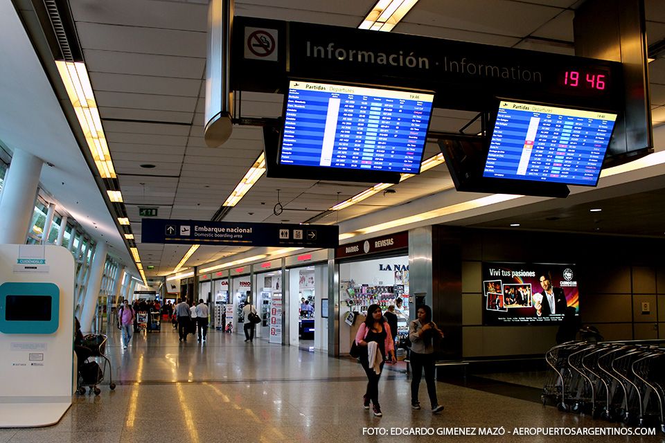 ¿Récord de pasajeros en aeropuertos de AA2000 durante julio?