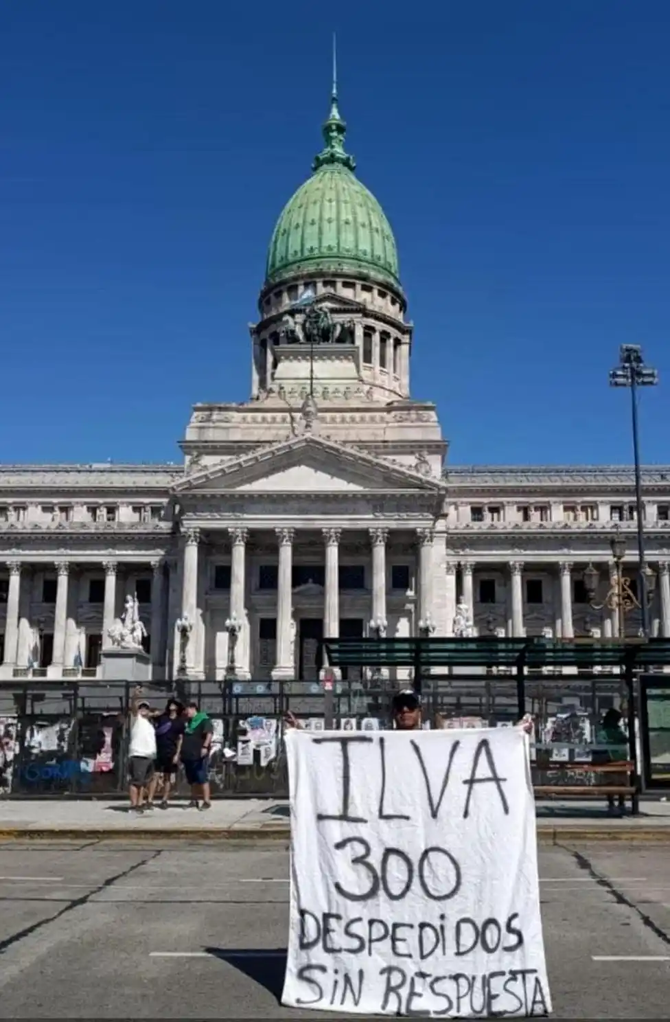 extrabajadores de ilva marcharon al congreso de la nación