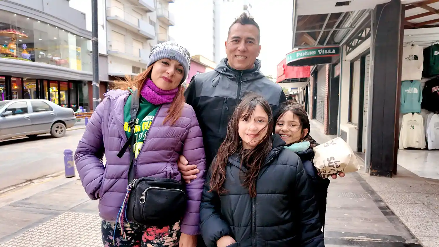 Desde Merlo. Jimena y su familia del conurbano bonaerense