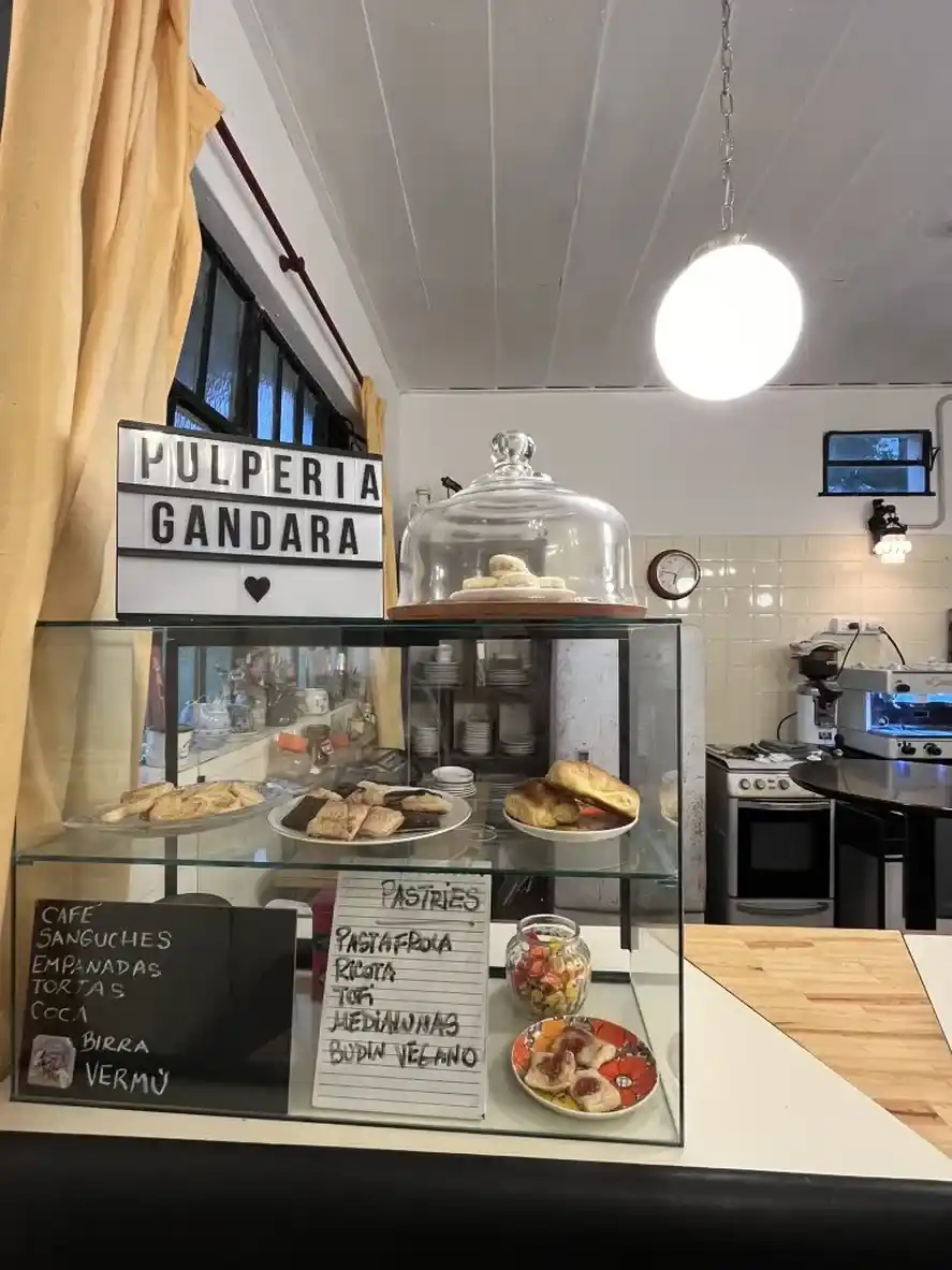 Hoy abre la “Pulpe”: Una pareja de soñadores comienza a revivir al paraje rural Gándara