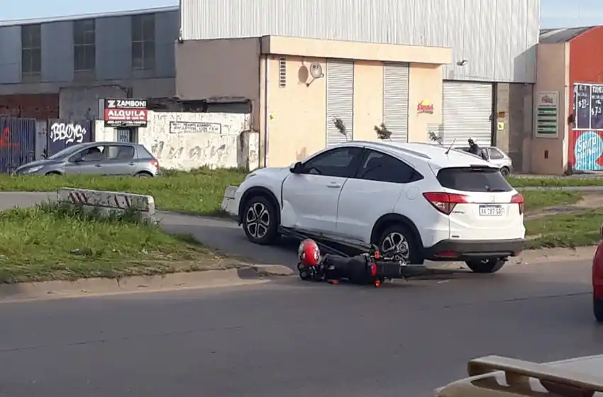 Motociclista en grave estado tras chocar en la Ruta 88