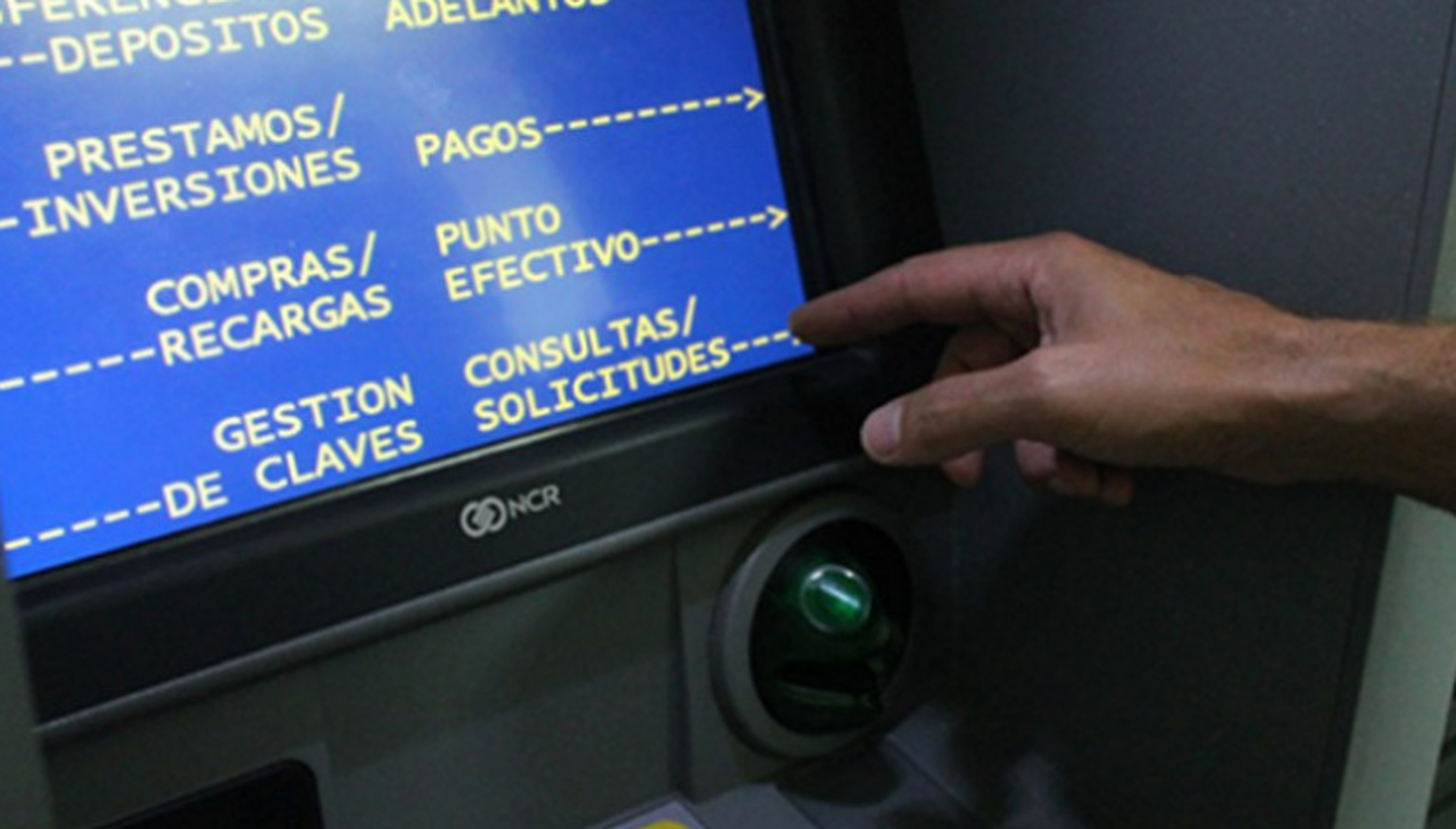 Cómo enviar dinero a una persona sin cuenta bancaria, desde el homebanking a un cajero