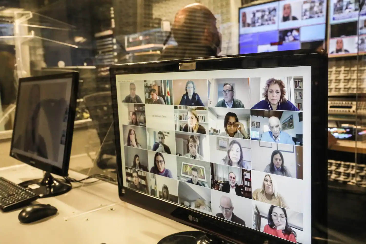 Un plenario de comisiones analiza crear una bicameral para el control de la hidrovía