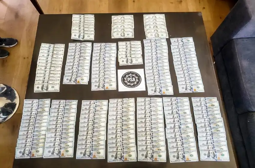 Secuestraron dinero y autos de alta gama durante allanamientos por narcotráfico en una concesionaria y conocidos condominios