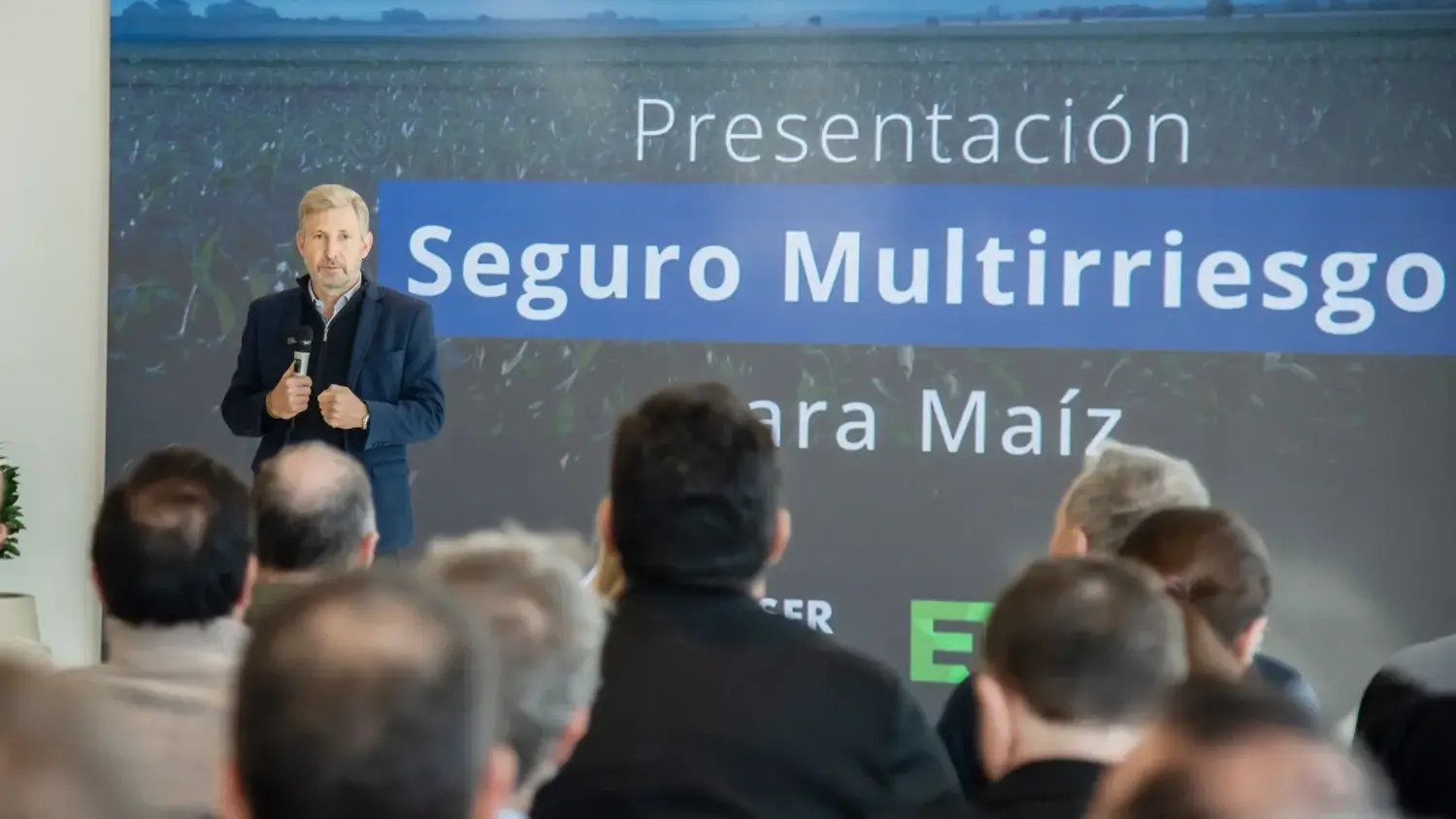 Frigerio presentó el seguro multirriesgo para Entre Ríos de maíz junto a las principales aseguradoras del país