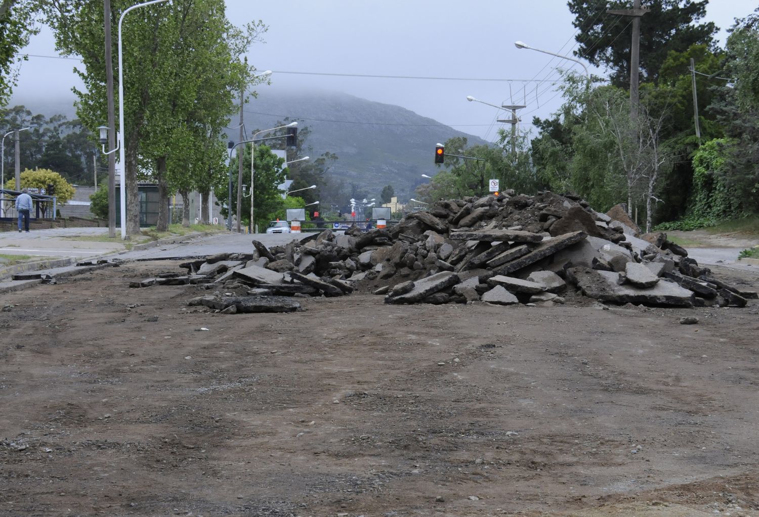 Comenzó la repavimentación de cinco cuadras de Buzón