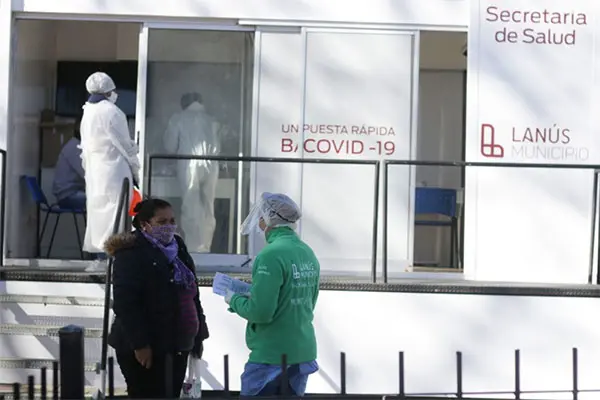 Coronavirus: reportan 4.184 casos, el número más bajo en cuatro meses