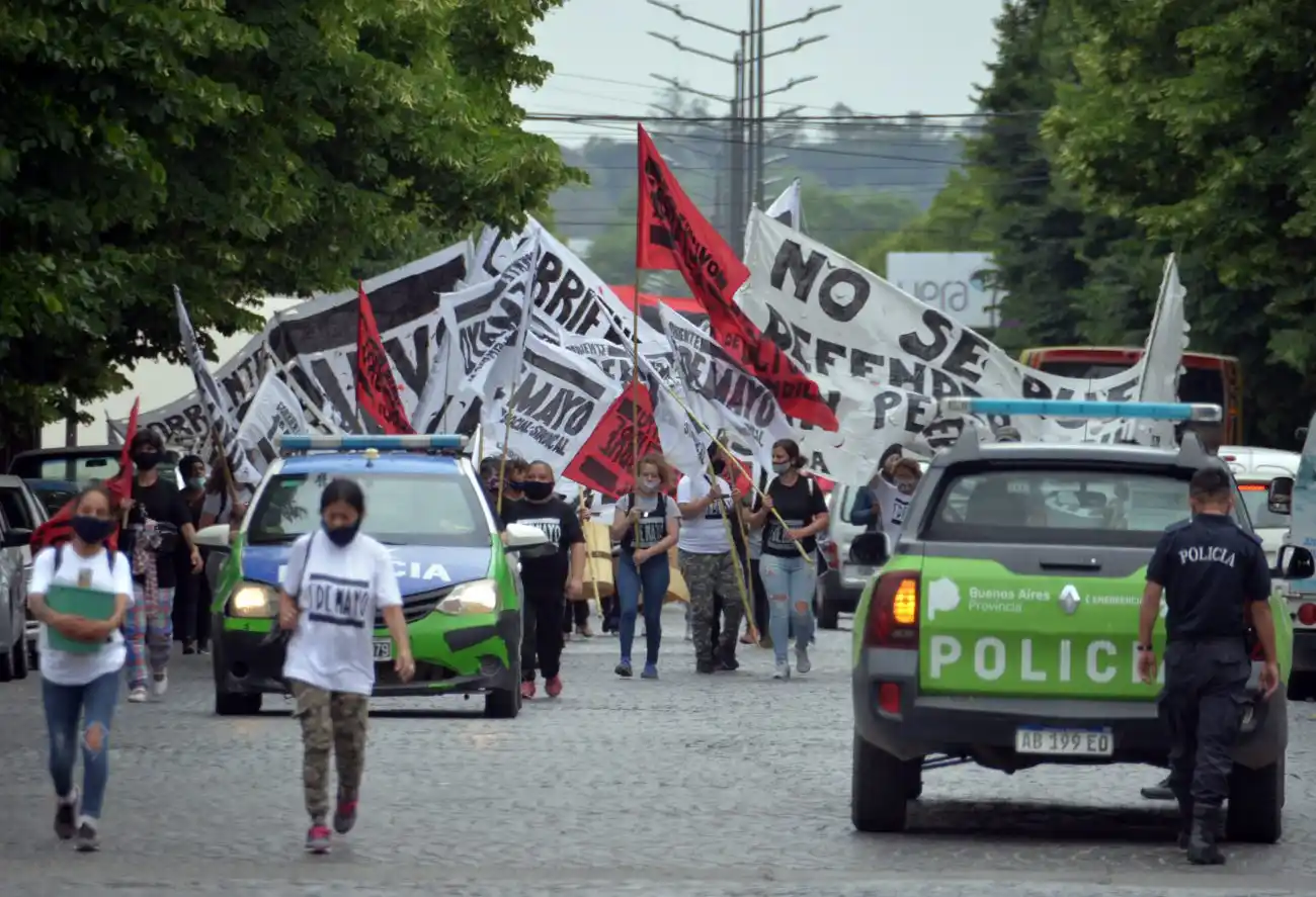 El Movimiento 1 de Octubre marchó y advirtió que “esto es una bomba de tiempo"