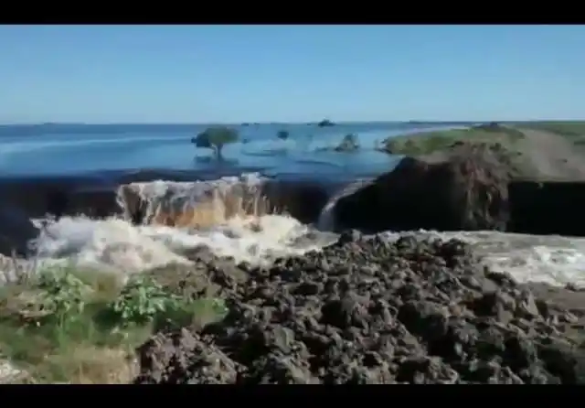 "Se cortó" el polémico terraplén de Pou 