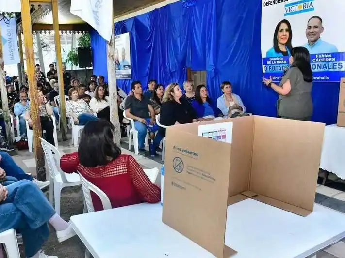 El Frente de la Victoria refuerza la
capacitación de la boleta única de papel