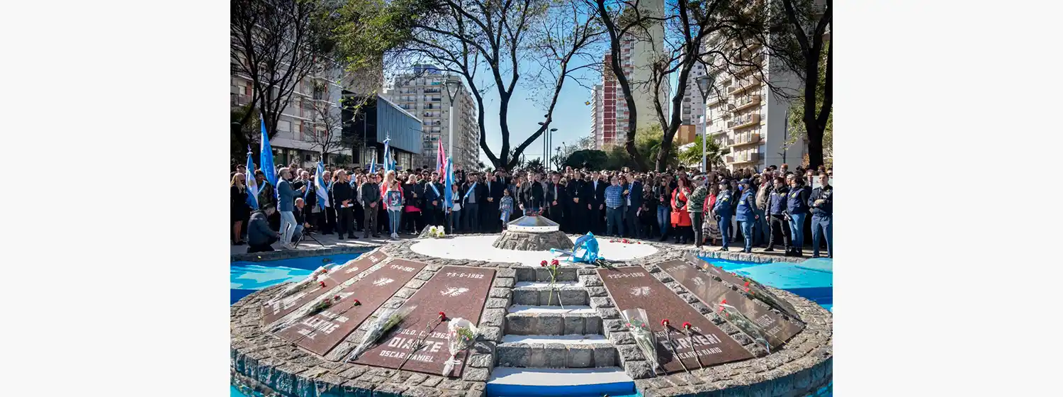 Se conmemora el Día del Veterano y de los Caídos en la guerra de Malvinas
