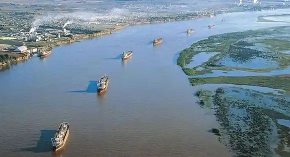 Patricia Bullrich anunció el Plan Paraná para el control de la hidrovía