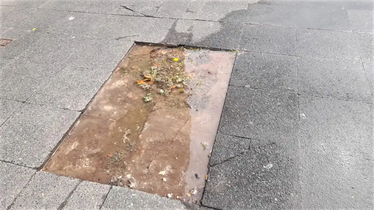 Pérdida de agua en Pellegrini y Libertad
