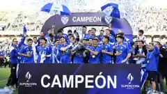 Velez venció 2 a 0 a Central Córdoba y se quedó con la Supercopa