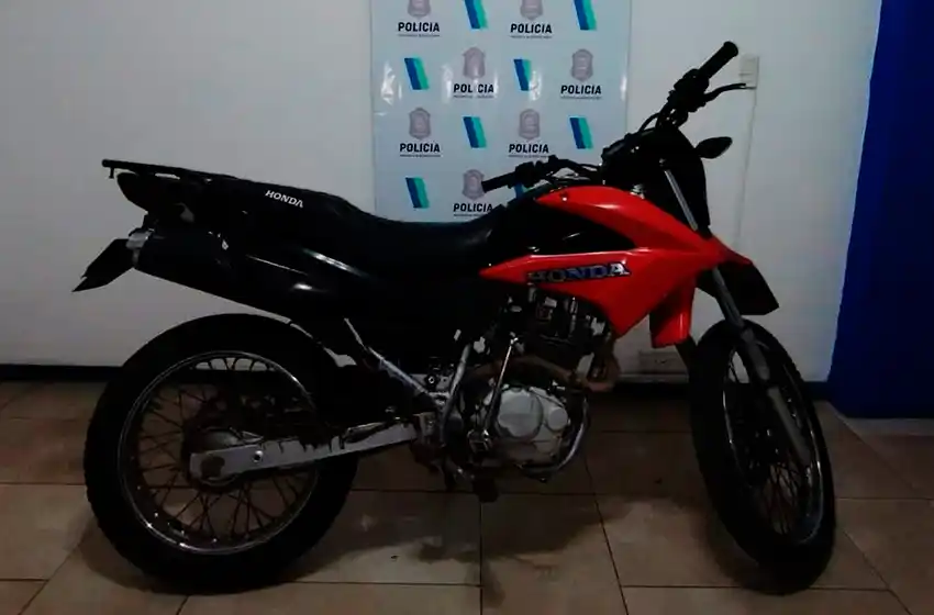Robaron una moto en barrio Plaza Mitre y apareció en Las Avenidas