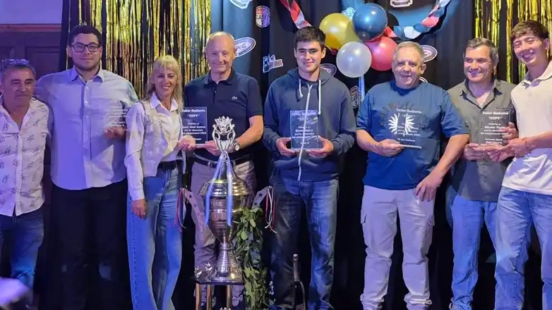 Hubo distinciones para los campeones del zonal.