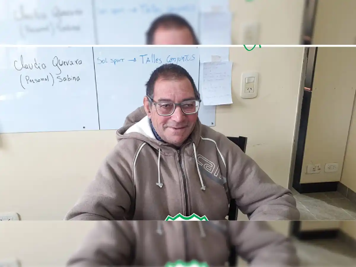 Los jugadores de Sociedad Sportiva Devoto hicieron el mejor regalo a un gran hincha