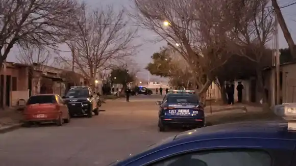 Intento de homicidio en Barrio Barranquitas: sacó una pistola, le tiró en el estómago y se fue